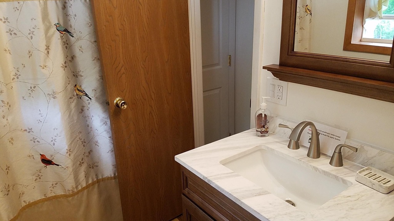 Photo of Bathroom in Town of Bellmont