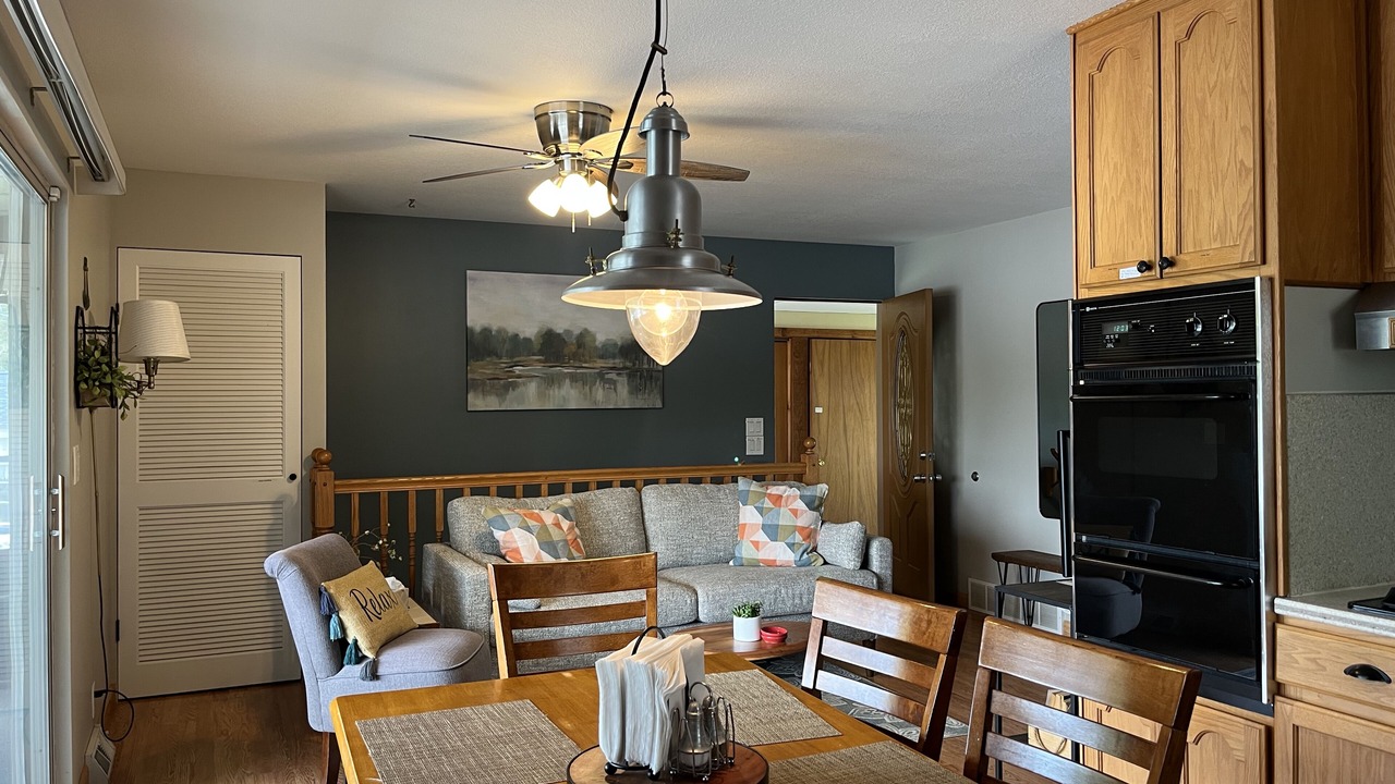 Photo of Livingroom in Twin Lake
