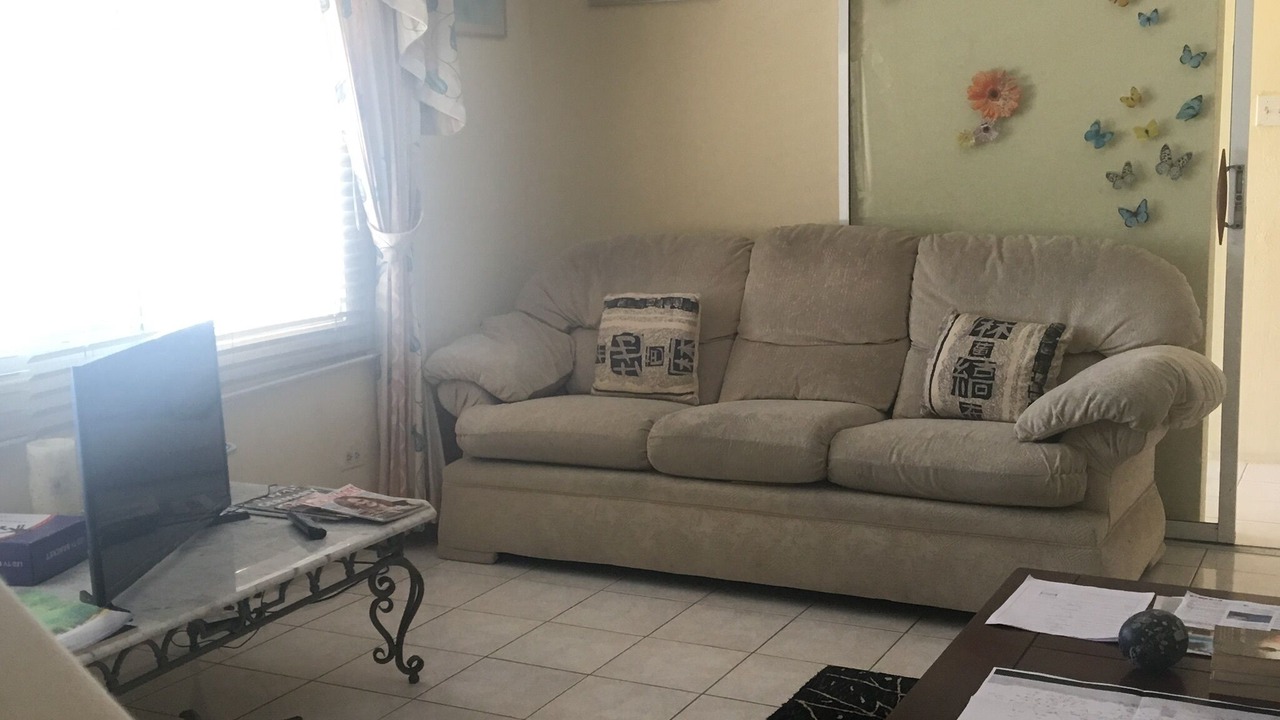 Photo of Livingroom in Yallahs