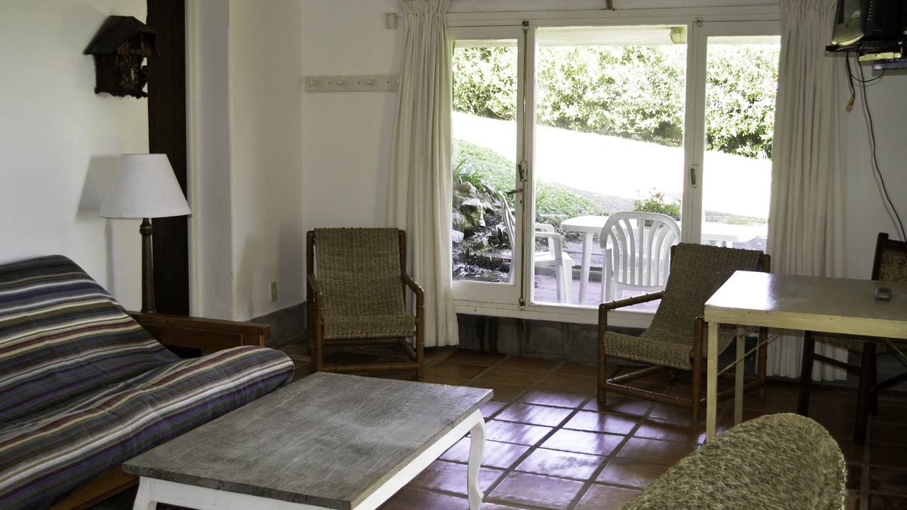 Photo of Livingroom in Peninsula