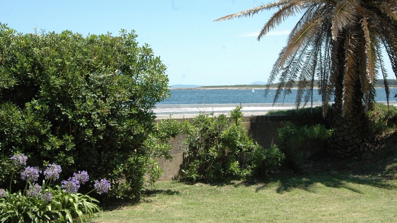 Photo of Others in Peninsula