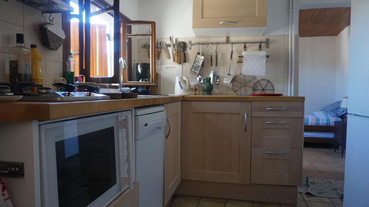 Photo of Kitchen in Saint-Fortunat-sur-Eyrieux