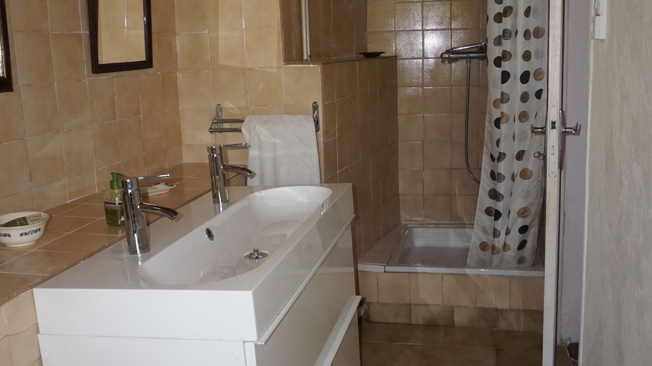 Photo of Bathroom in Saint-Fortunat-sur-Eyrieux