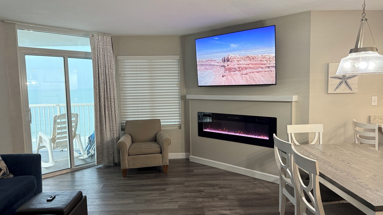 Photo of Livingroom in Arcadian Shores