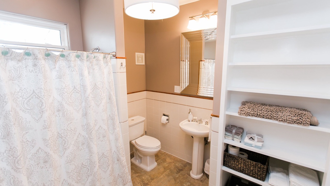 Photo of Bathroom in Old Town