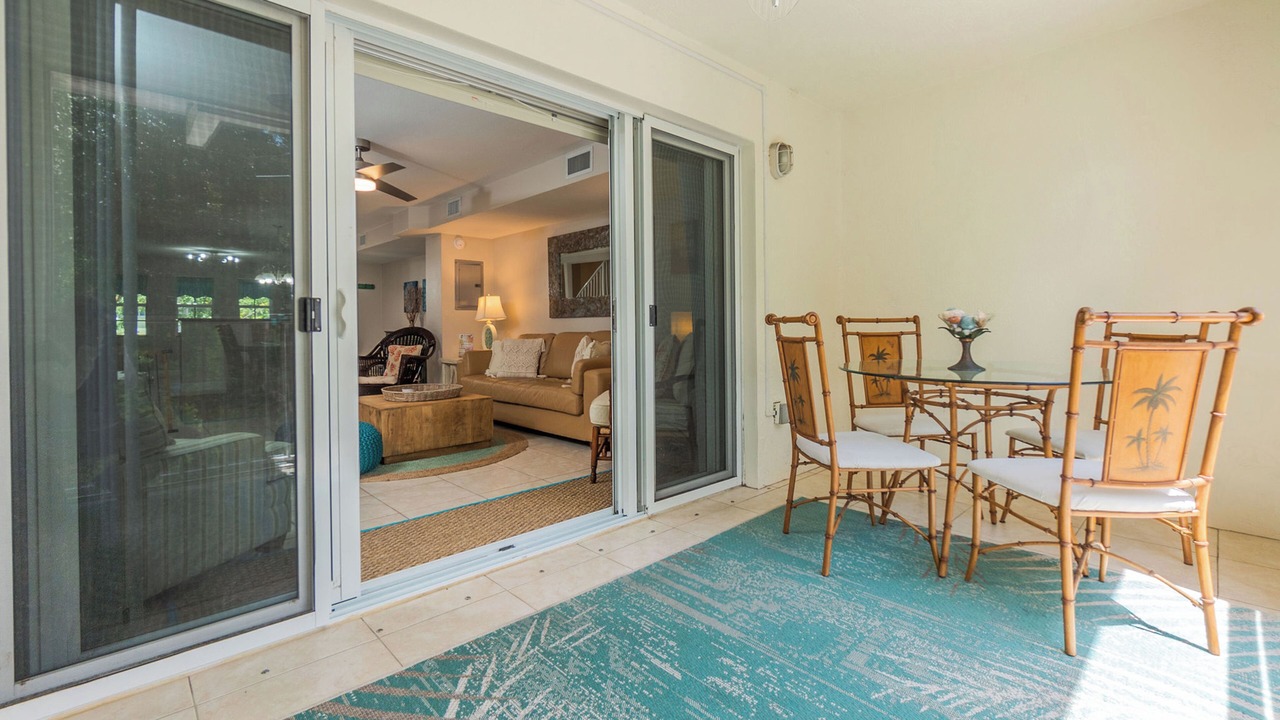 Photo of Patio Balcony in Rock Harbor