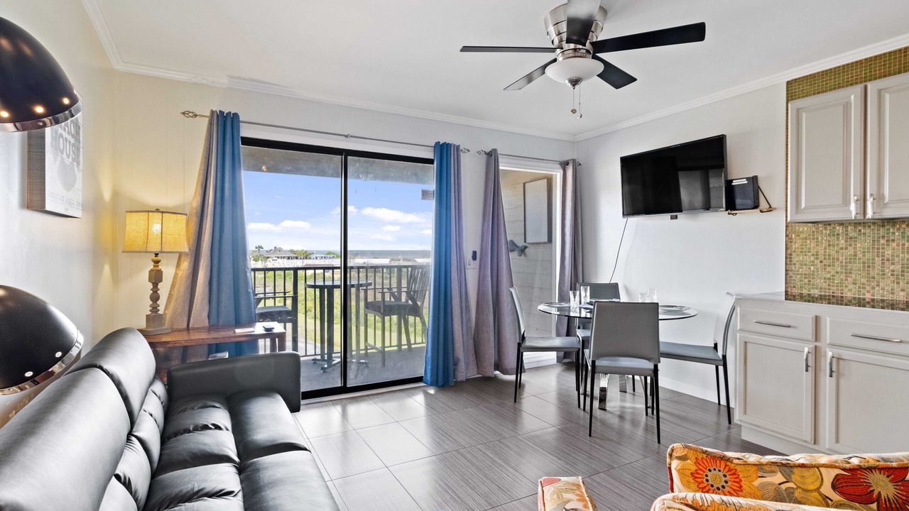 Photo of Livingroom in Folly Field