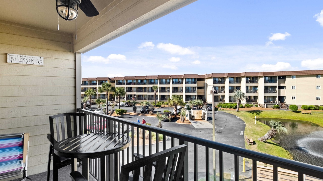 Photo of Outdoor in Folly Field