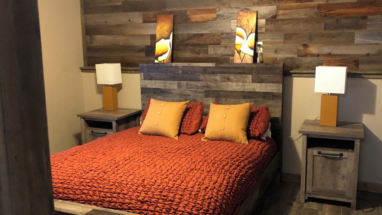 Photo of Bedroom in King