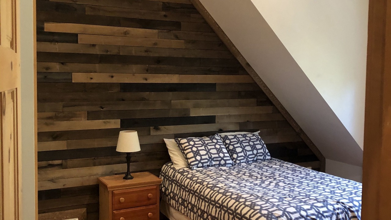 Photo of Bedroom in King