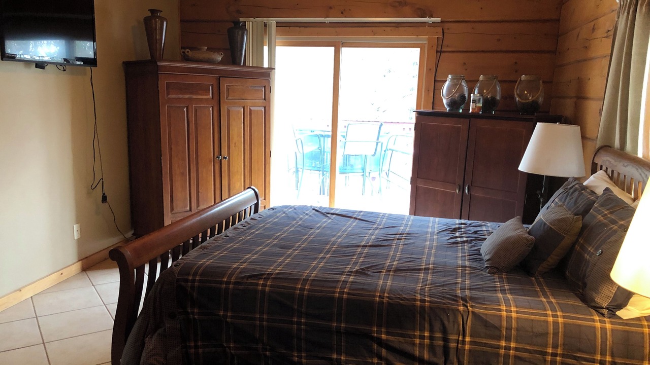 Photo of Bedroom in King