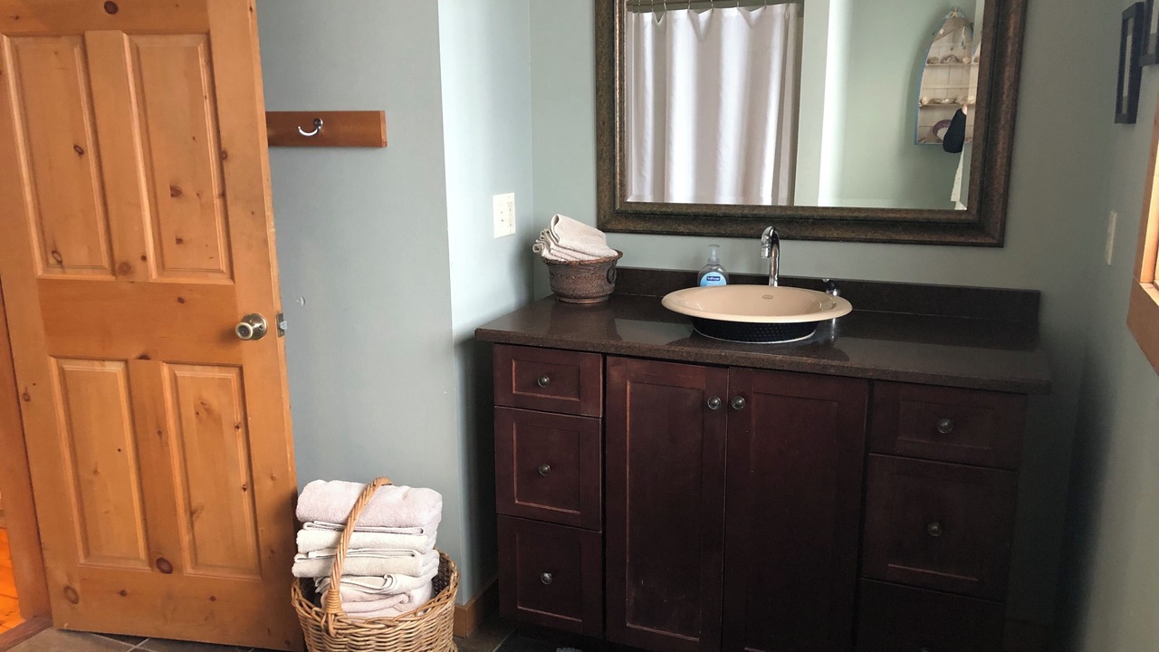 Photo of Bathroom in King