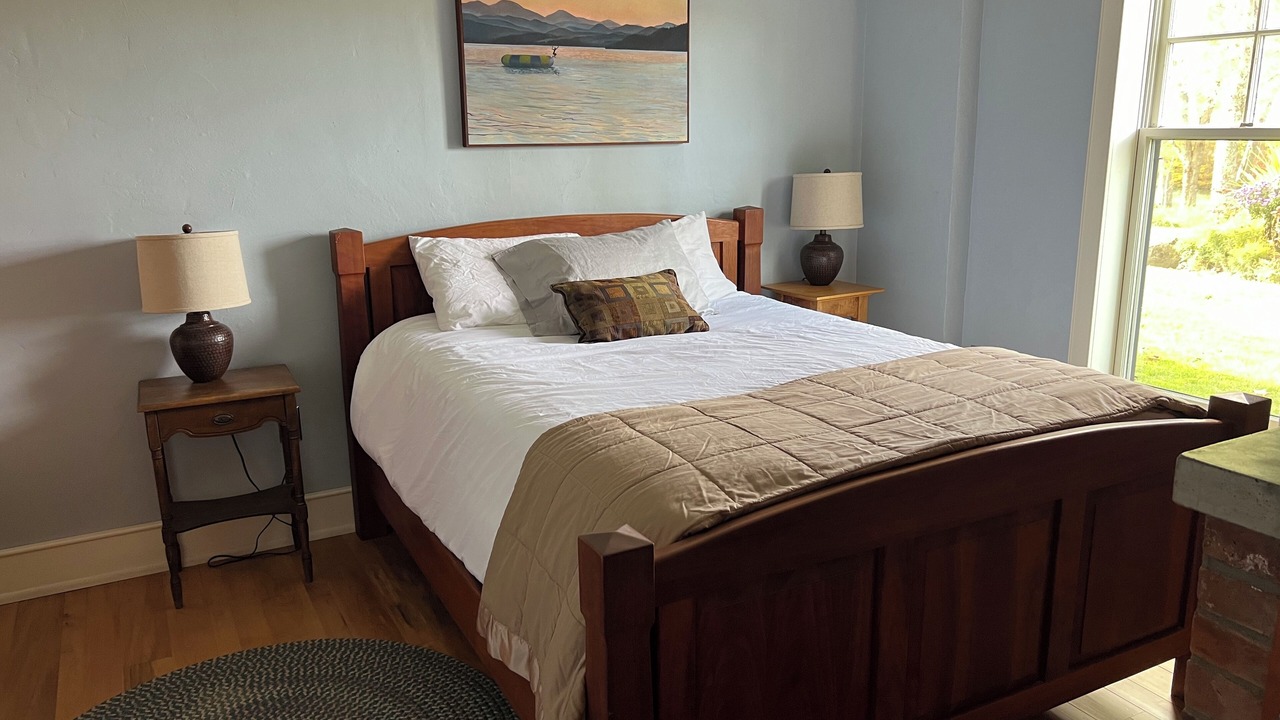 Photo of Bedroom in Lyndon Center