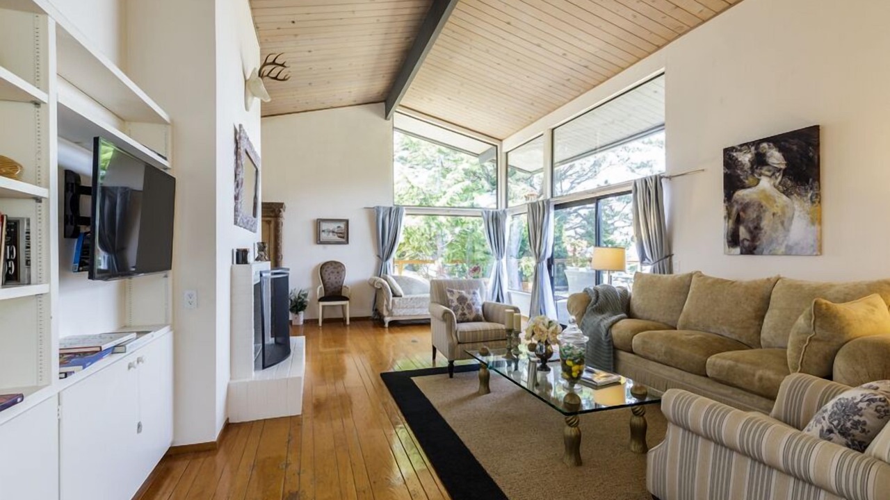 Photo of Livingroom in Belvedere Tiburon