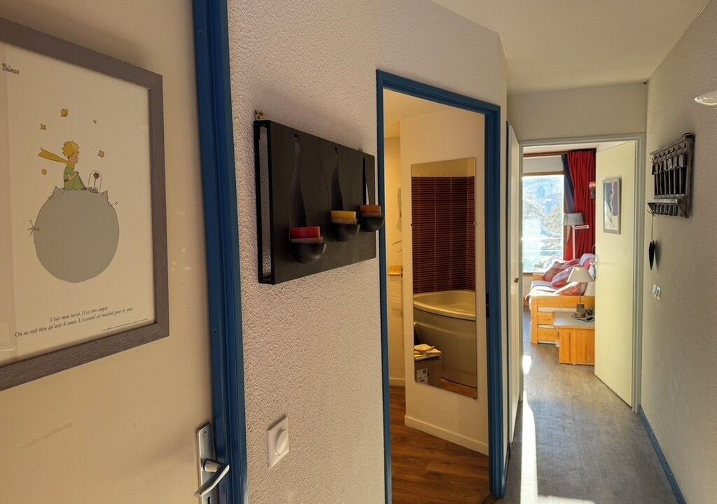 Photo of Bedroom in Arc-1800