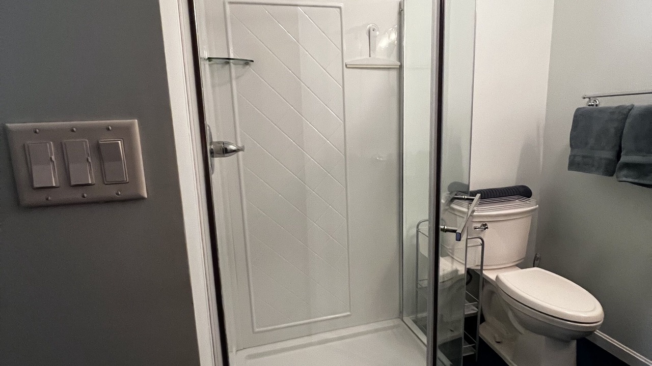 Photo of Bathroom in Gardiner