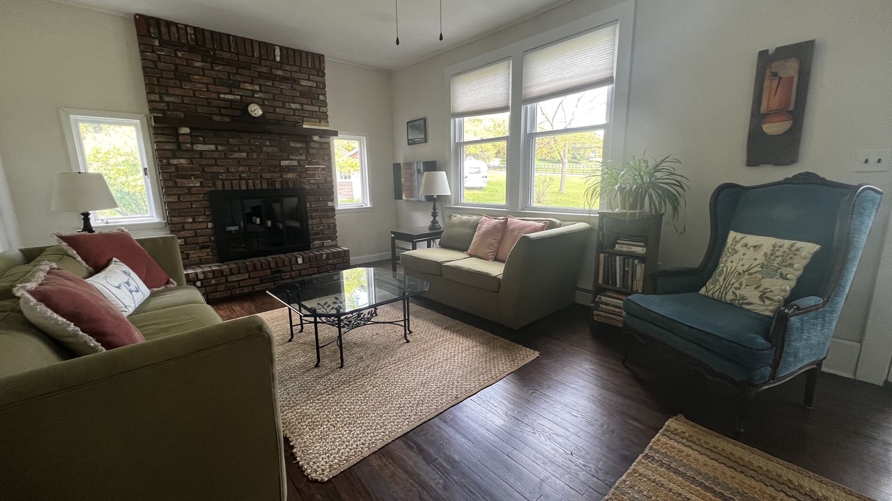 Photo of Livingroom in Gardiner