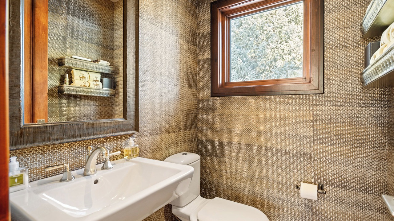 Photo of Bathroom in Aspen
