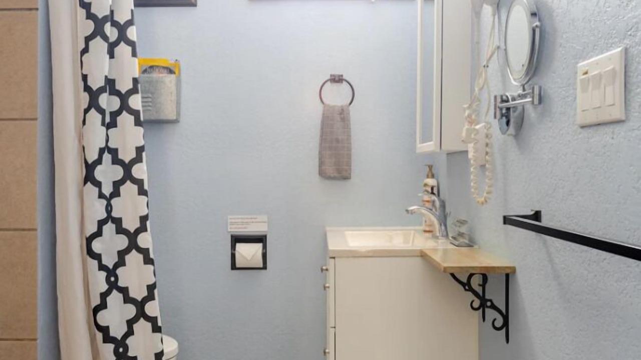 Photo of Bathroom in Southtown