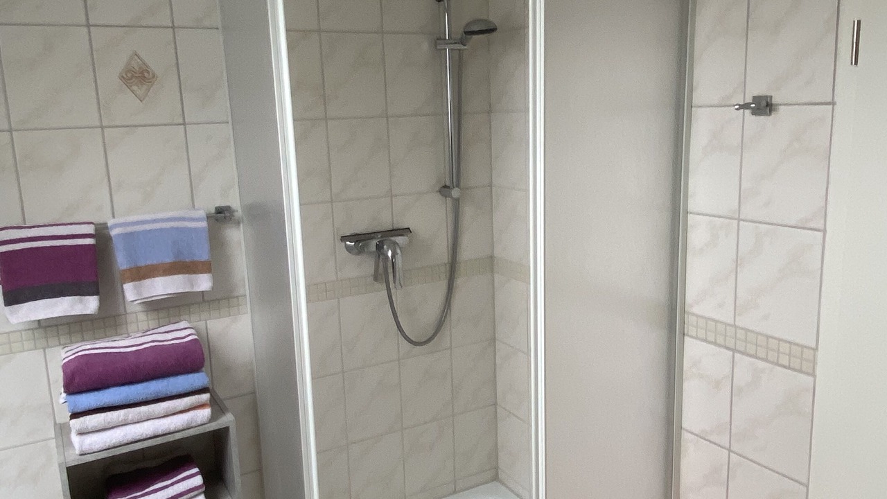 Photo of Bathroom in Leer