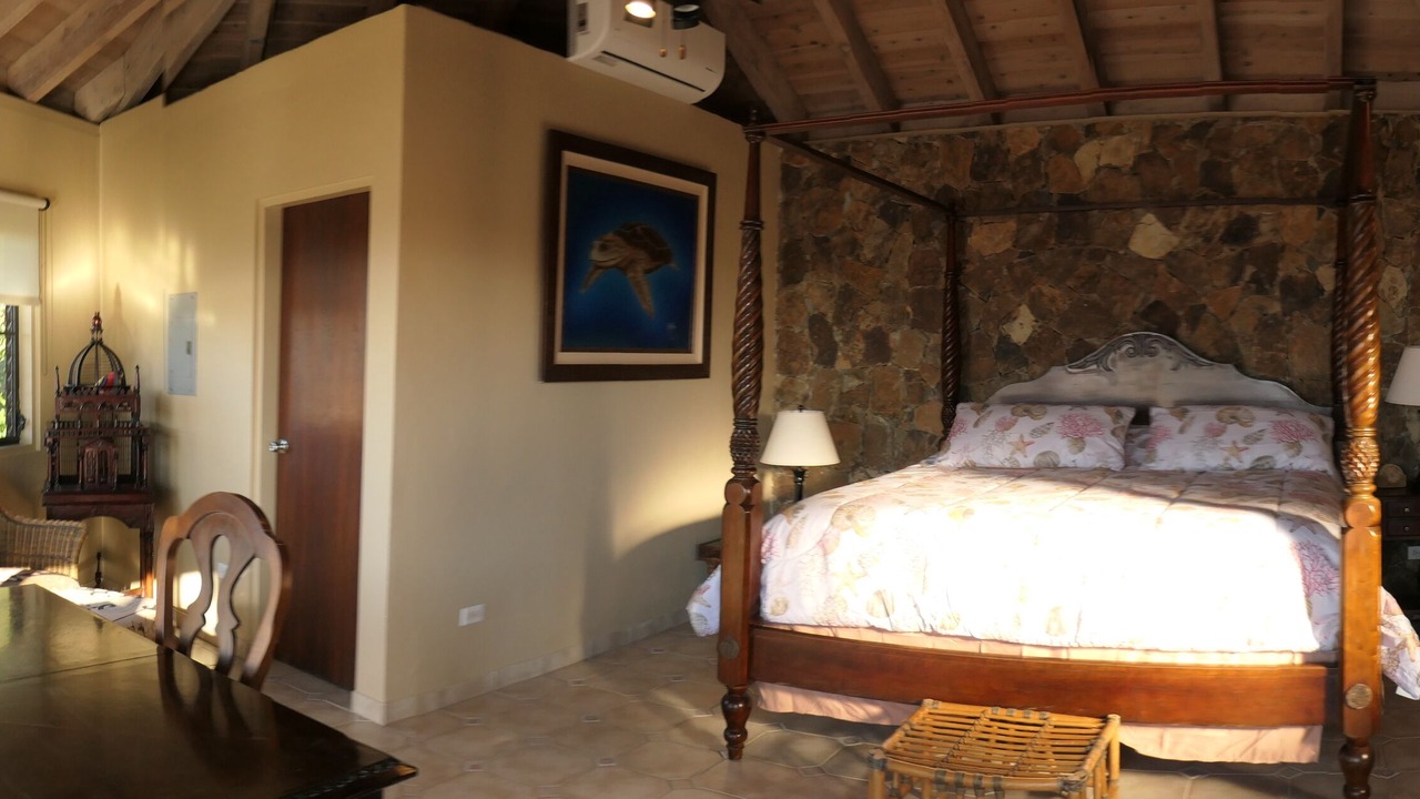 Photo of Bedroom in Spanish Town