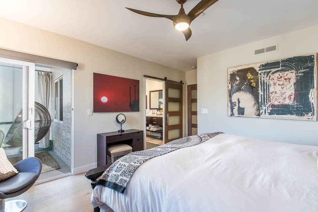 Photo of Bedroom in Gas Lamp Section