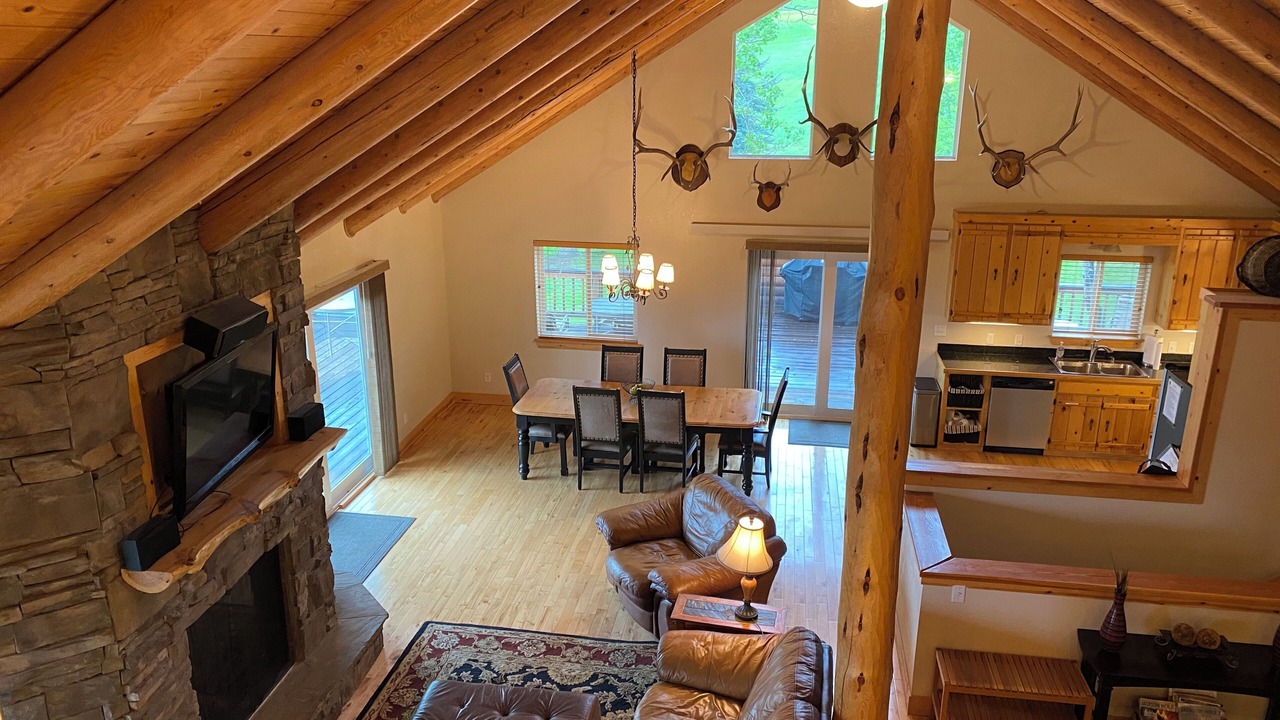 Photo of Livingroom in Star Valley Ranch