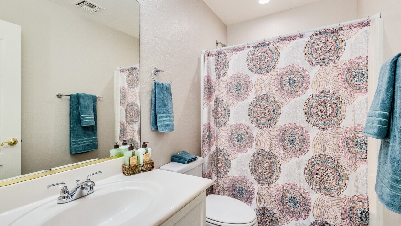 Photo of Bathroom in Alta Mesa