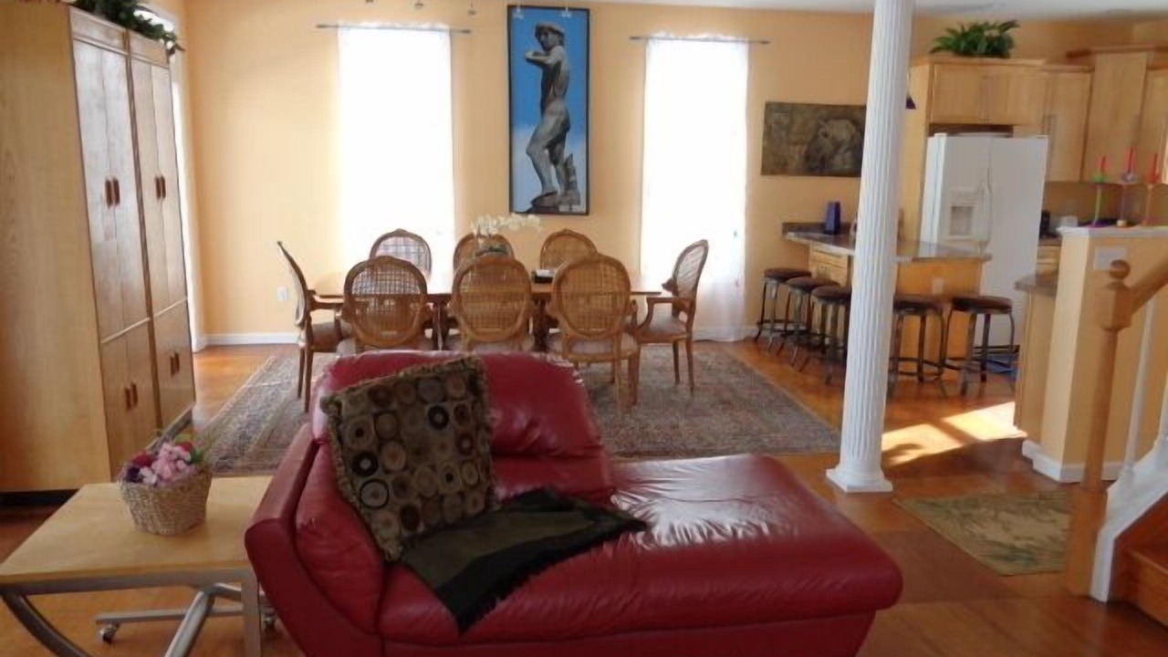 Photo of Bedroom in Clinton