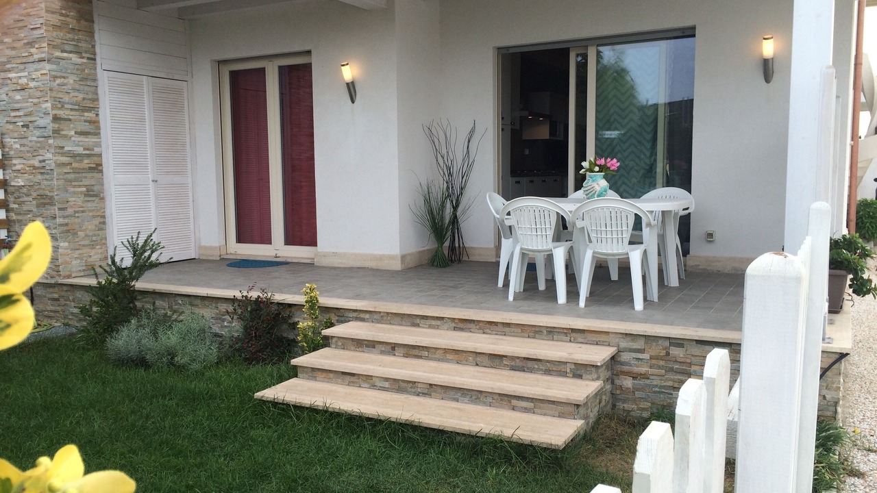 Photo of Outdoor in Focene