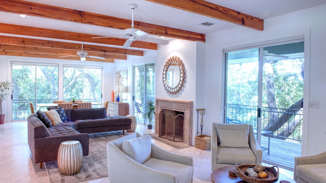 Photo of Livingroom in Medical Center District