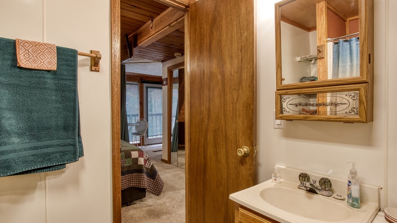 Photo of Bathroom in Chalet Village