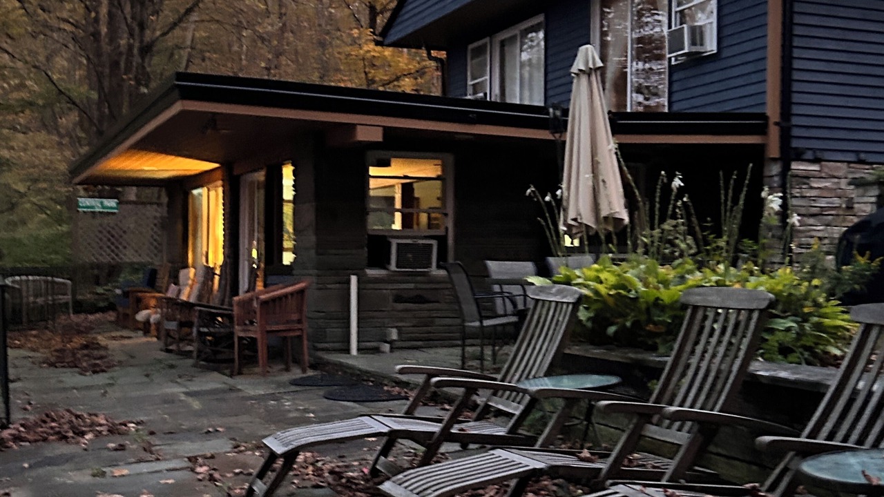 Photo of Patio Balcony in Jeffersonville