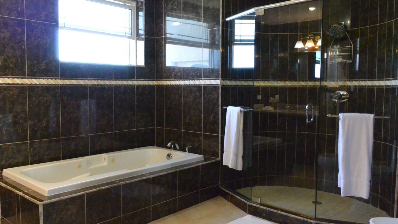 Photo of Bathroom in Rendezvous Bay