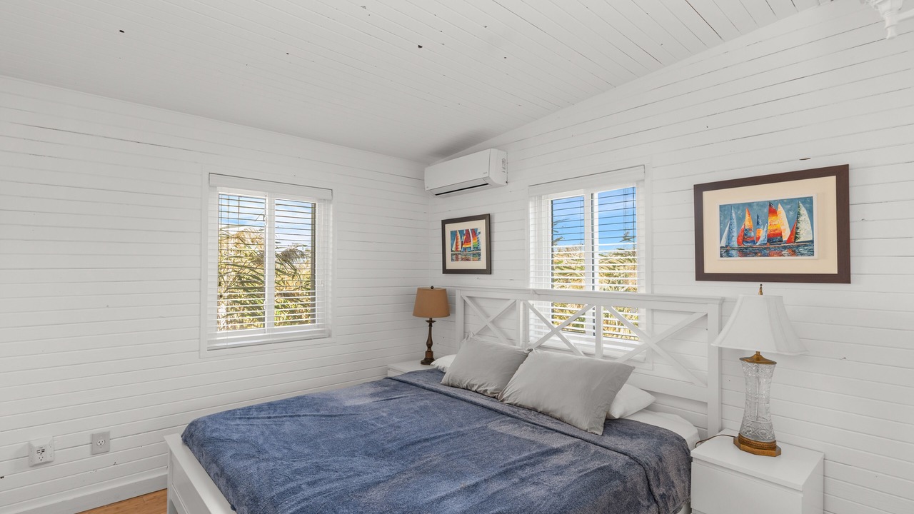 Photo of Bedroom in Ocean Bay Park