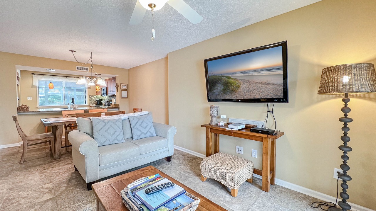 Photo of Livingroom in Arcadian Shores
