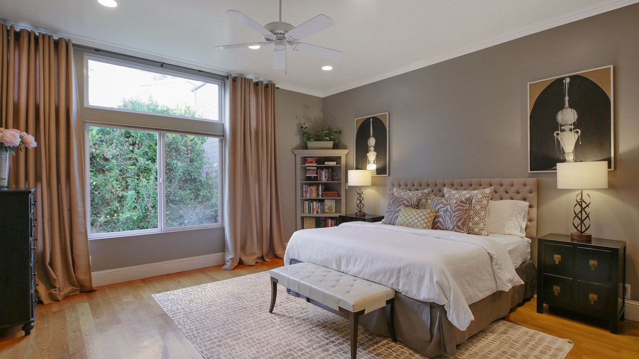Photo of Bedroom in Eureka Valley