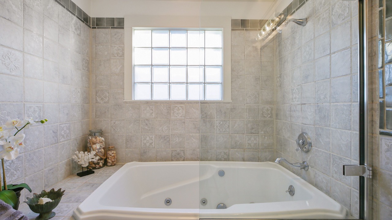 Photo of Bathroom in Eureka Valley