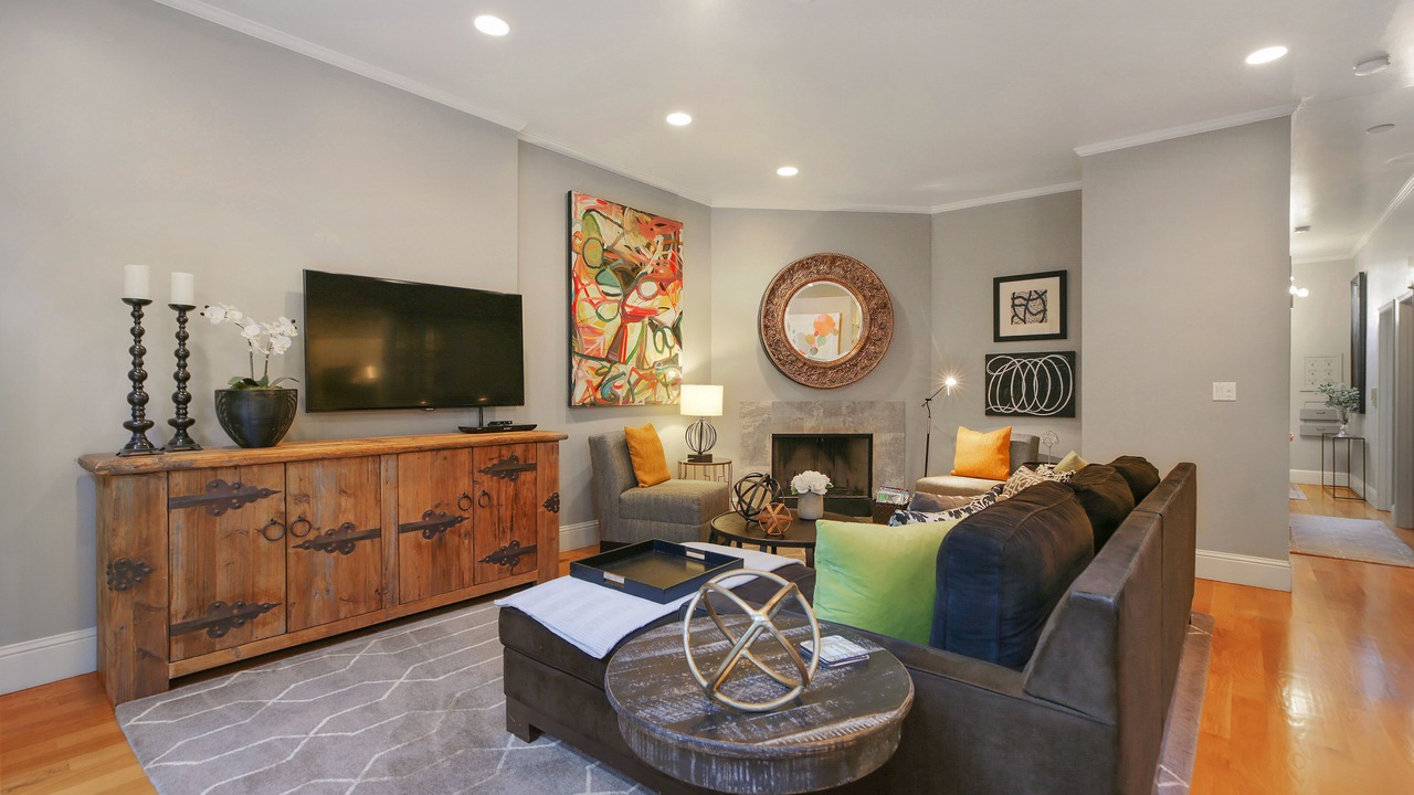 Photo of Livingroom in Eureka Valley