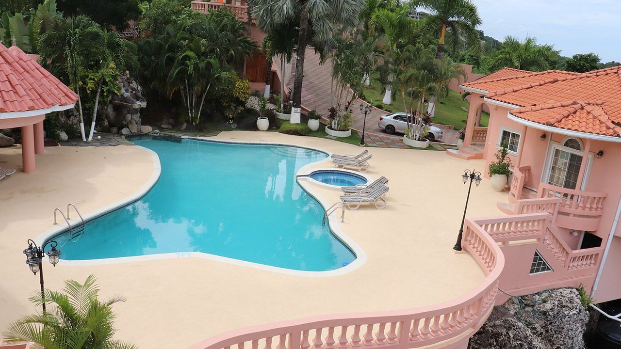 Photo of Outdoor in Tower Isle