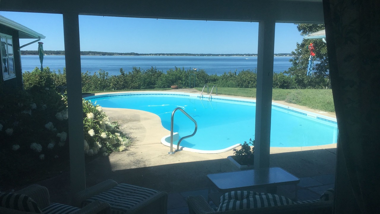 Photo of Bedroom in Silver Beach