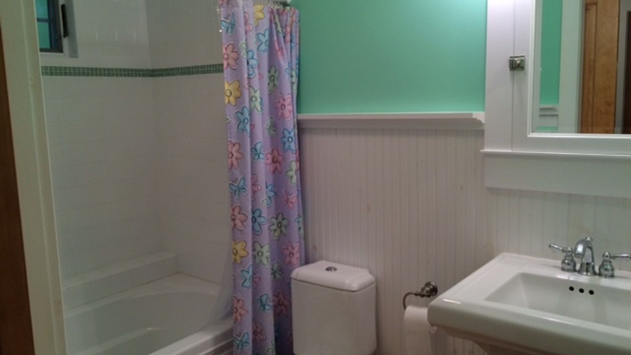 Photo of Bathroom in Frankfort