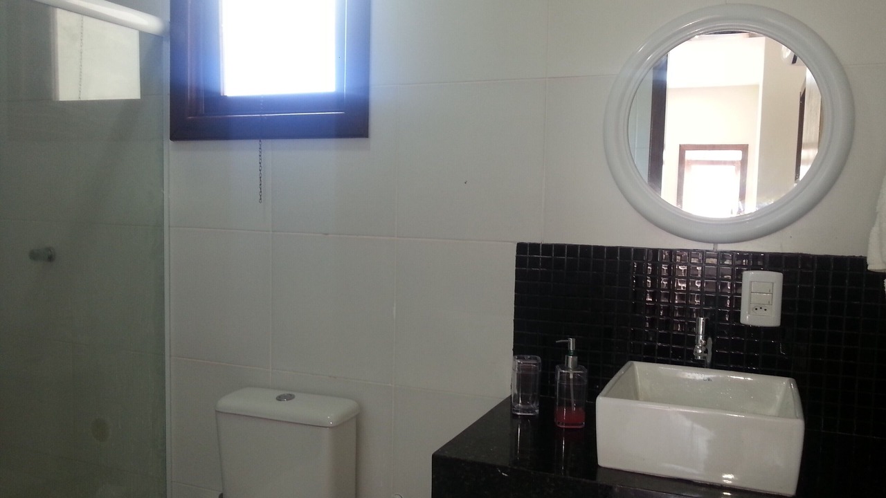Photo of Bathroom in Itacimirim