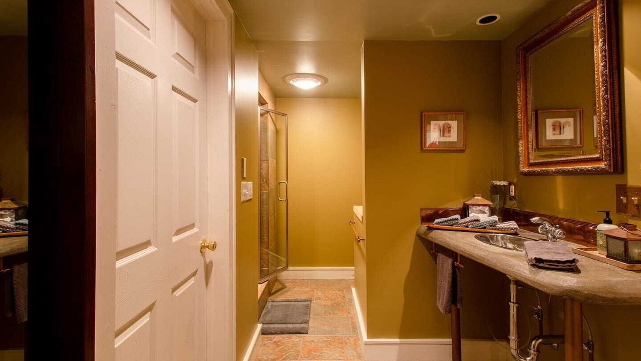 Photo of Bathroom in Bryant Pattengill West
