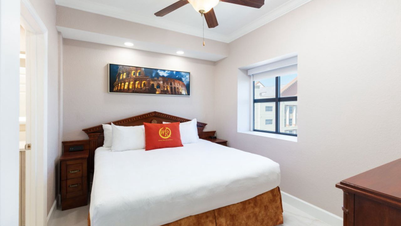 Photo of Bedroom in Florida Center