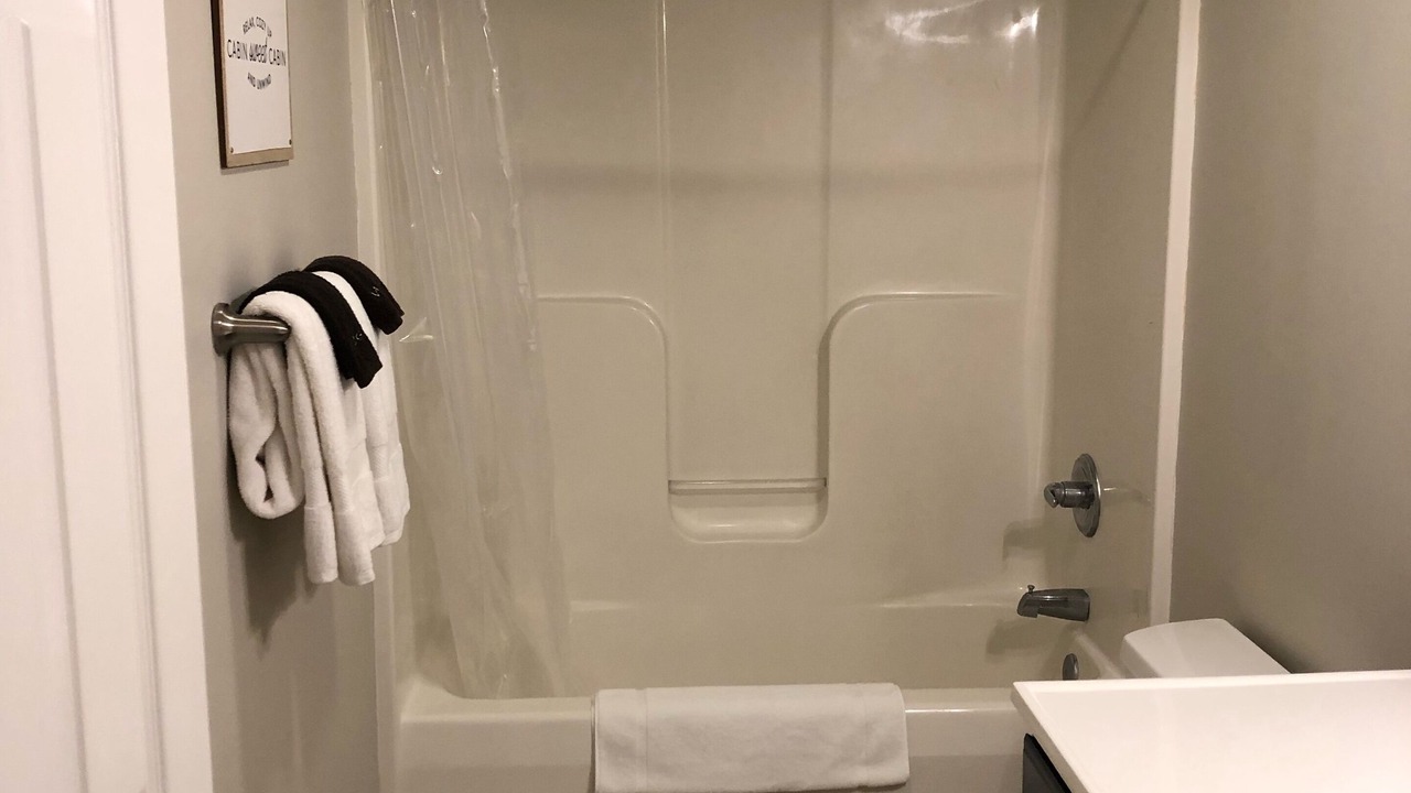 Photo of Bathroom in Seven Devils