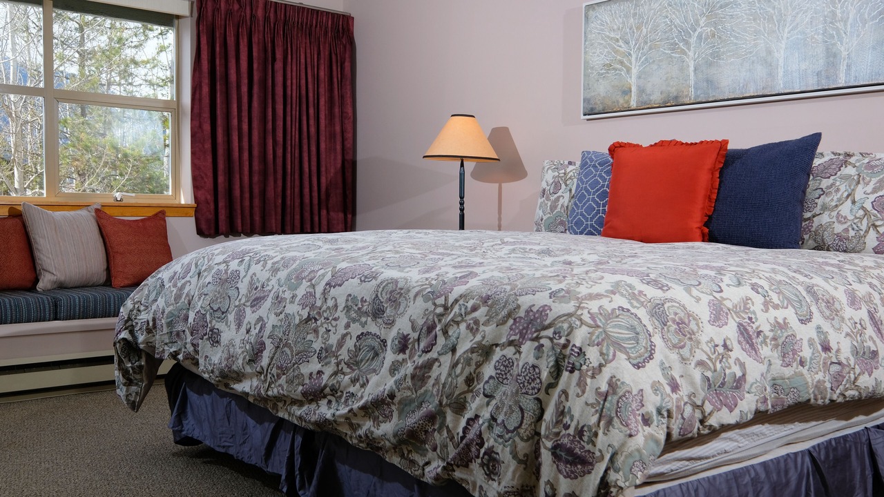 Photo of Bedroom in Blackcomb
