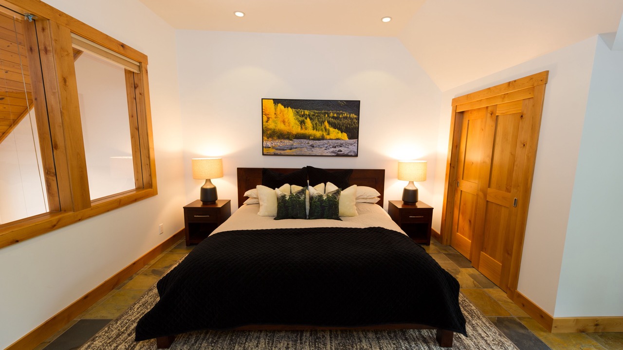 Photo of Bedroom in Upper Village