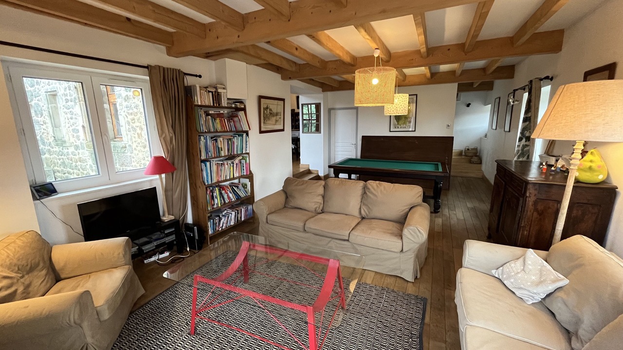 Photo of Livingroom in Saint-Barthelemy-le-Plain