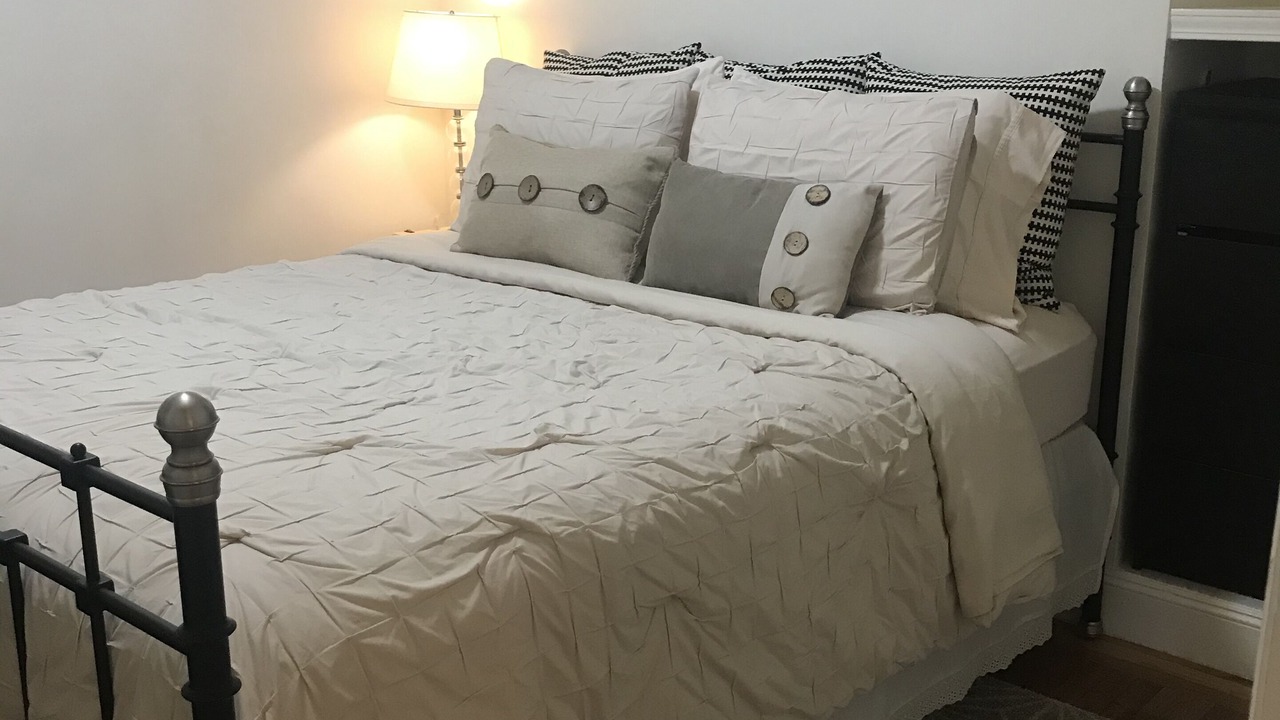 Photo of Bedroom in Marina District